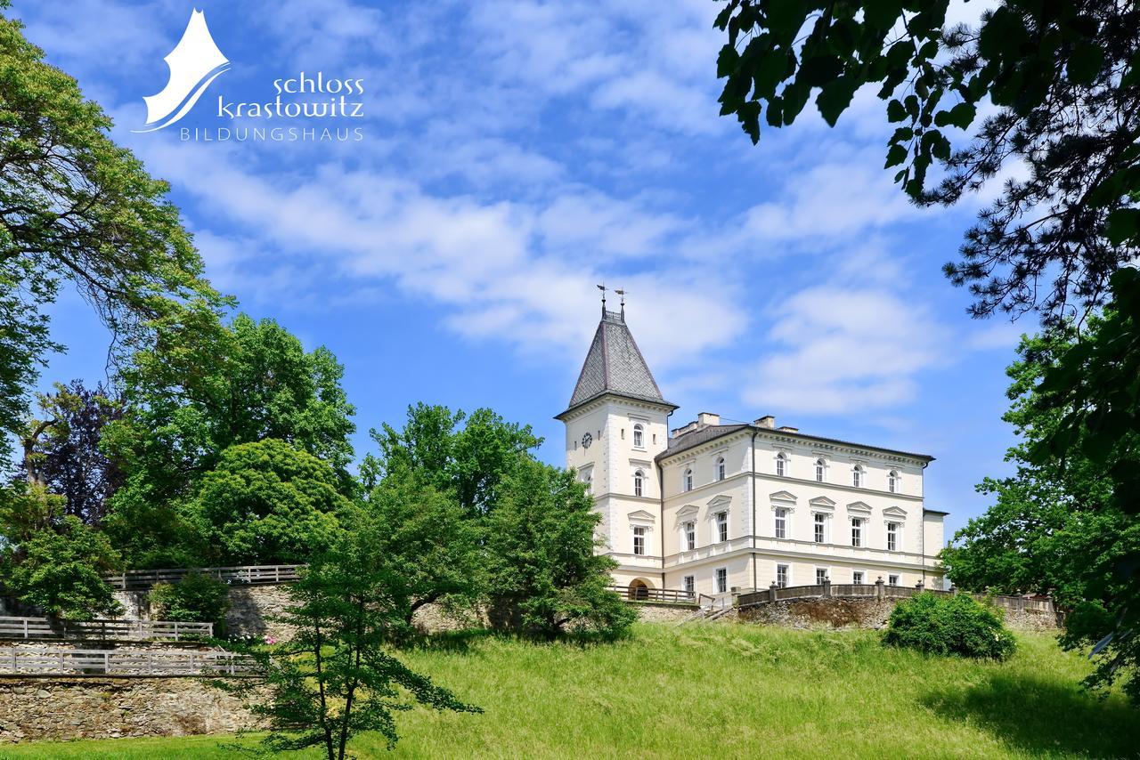 Отель Bildungshaus Schloss Krastowitz Клагенфурте Экстерьер фото