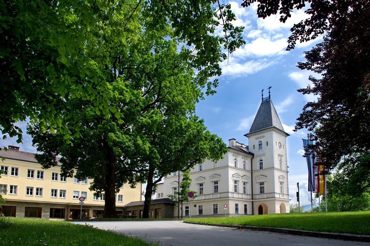 Отель Bildungshaus Schloss Krastowitz Клагенфурте Экстерьер фото